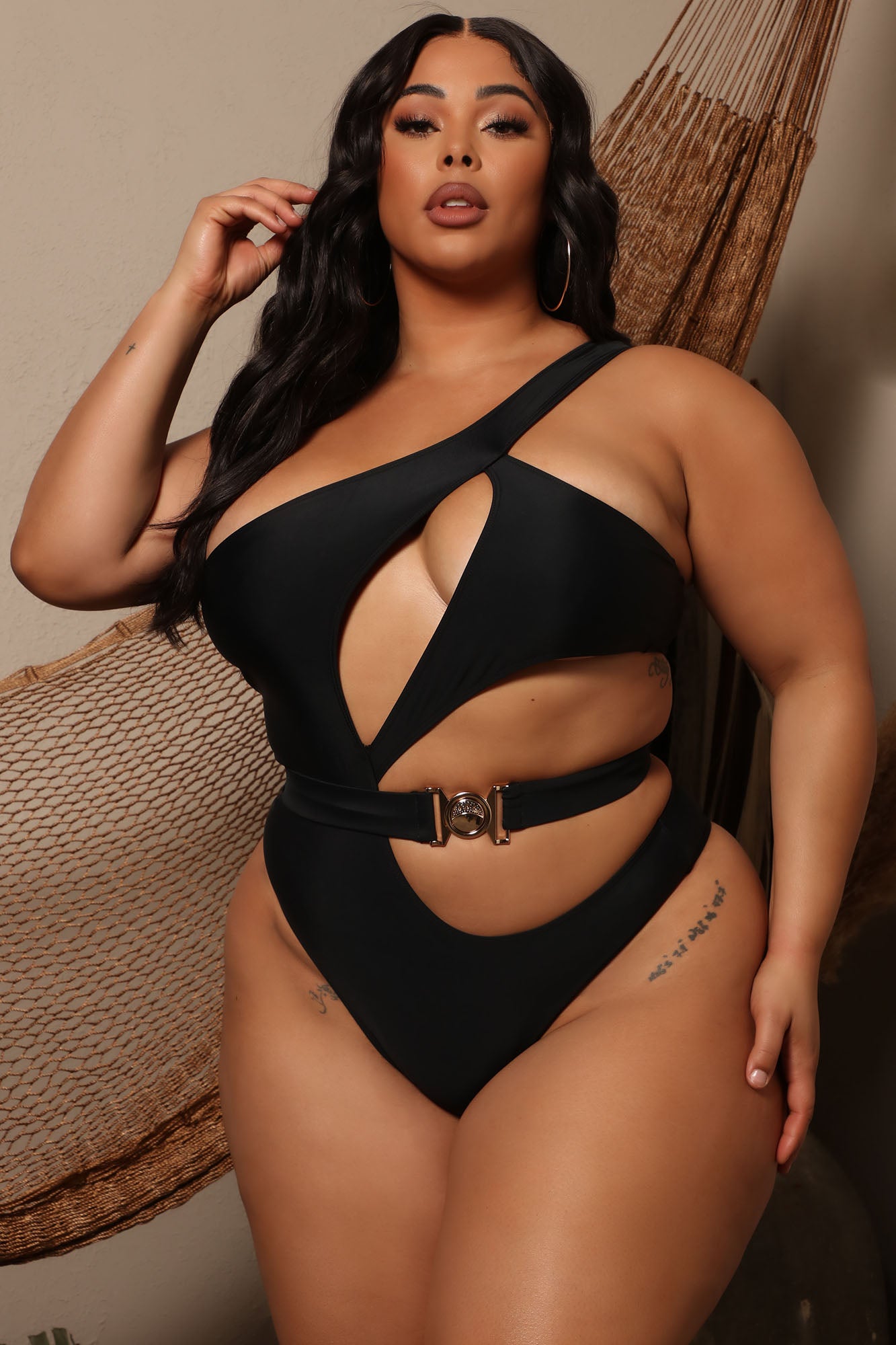 02-14-22Studio3_CE_KP_10-26-08_12_HT6025_Black_P_0048_PLUS_KS