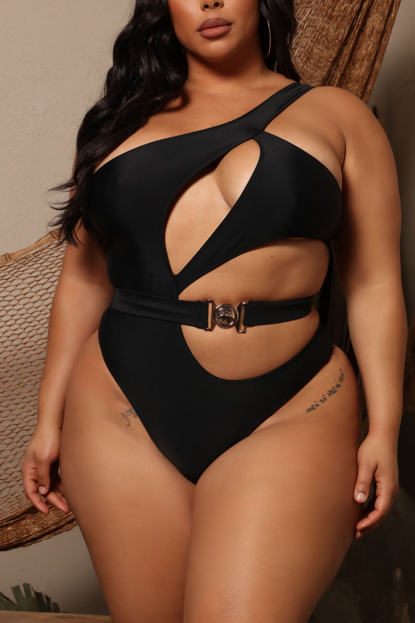 02-14-22Studio3_CE_KP_10-26-16_12_HT6025_Black_P_0054_PLUS_KS