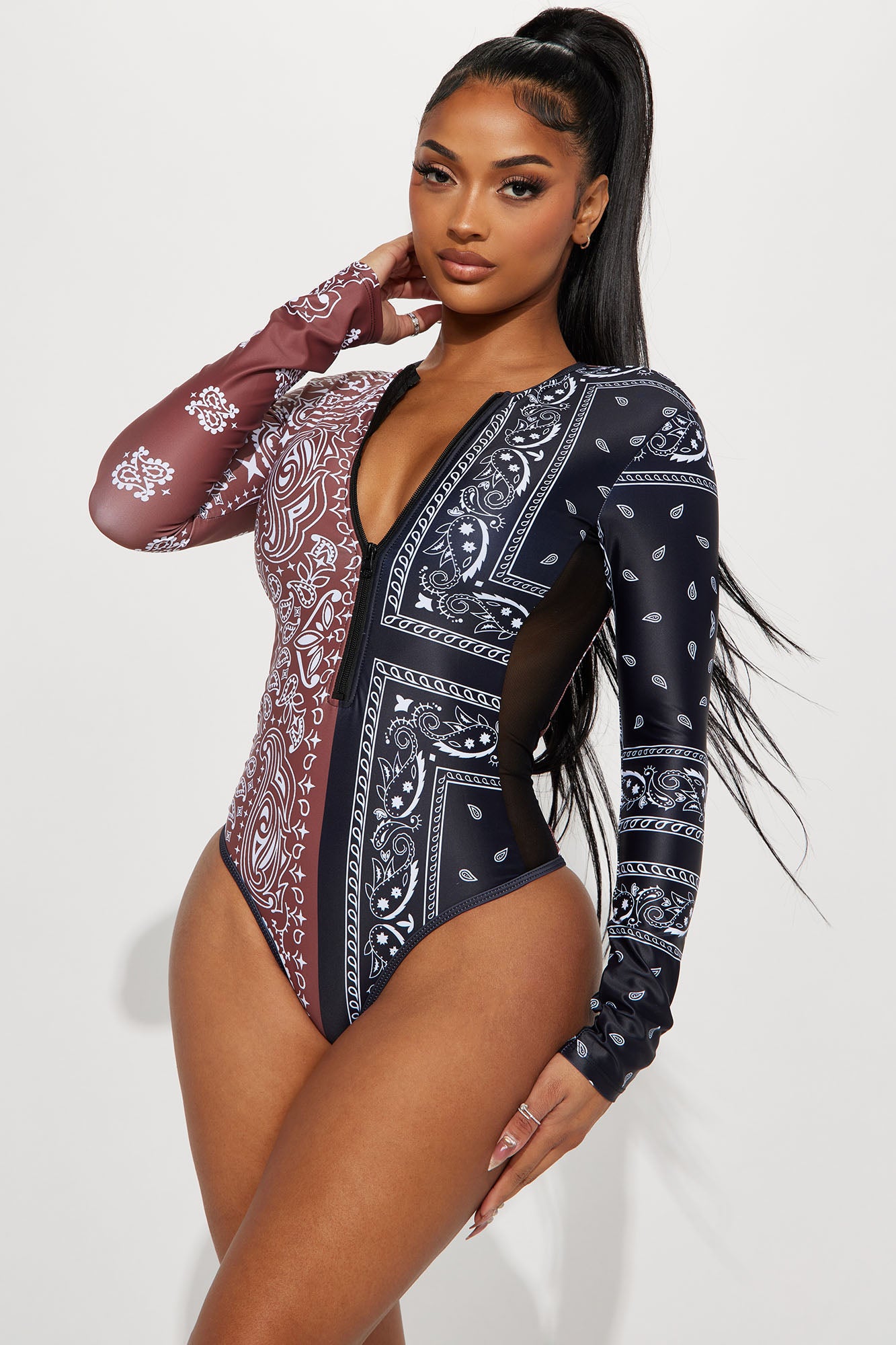 04-24-23Studio5_CE_SS_15-21-09_56_22025438_BlackBrown_P_22025071_BlackBrown_21433_SG